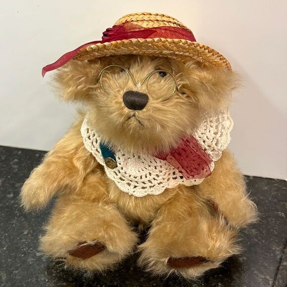 1997 Brass Button Bear Rosie The Bear of Joy. Pickford Bears Ltd - Picture 1 of 9